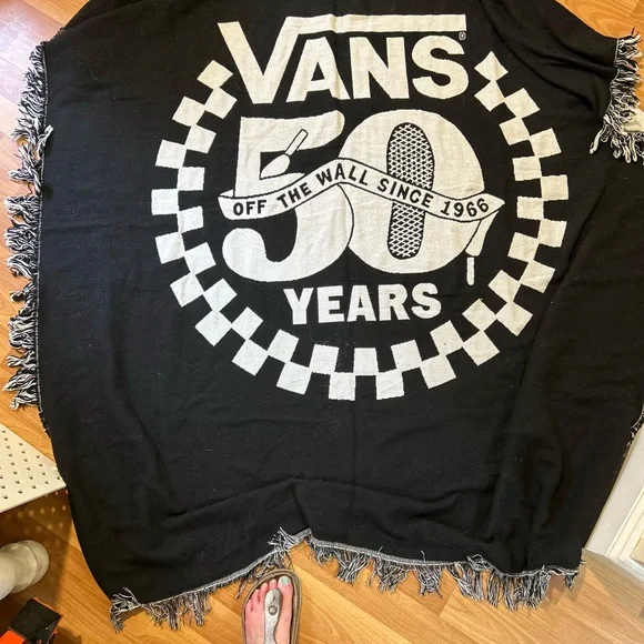 Vans 50th Anniversary Black and White Throw - Picture 2 of 2